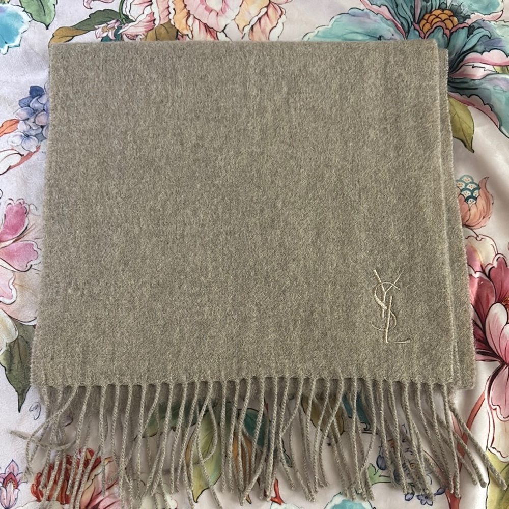 Yves Saint Laurent Gray Wool Scarf